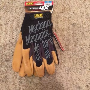 Mechanix Wear gloves . Material4X Original.